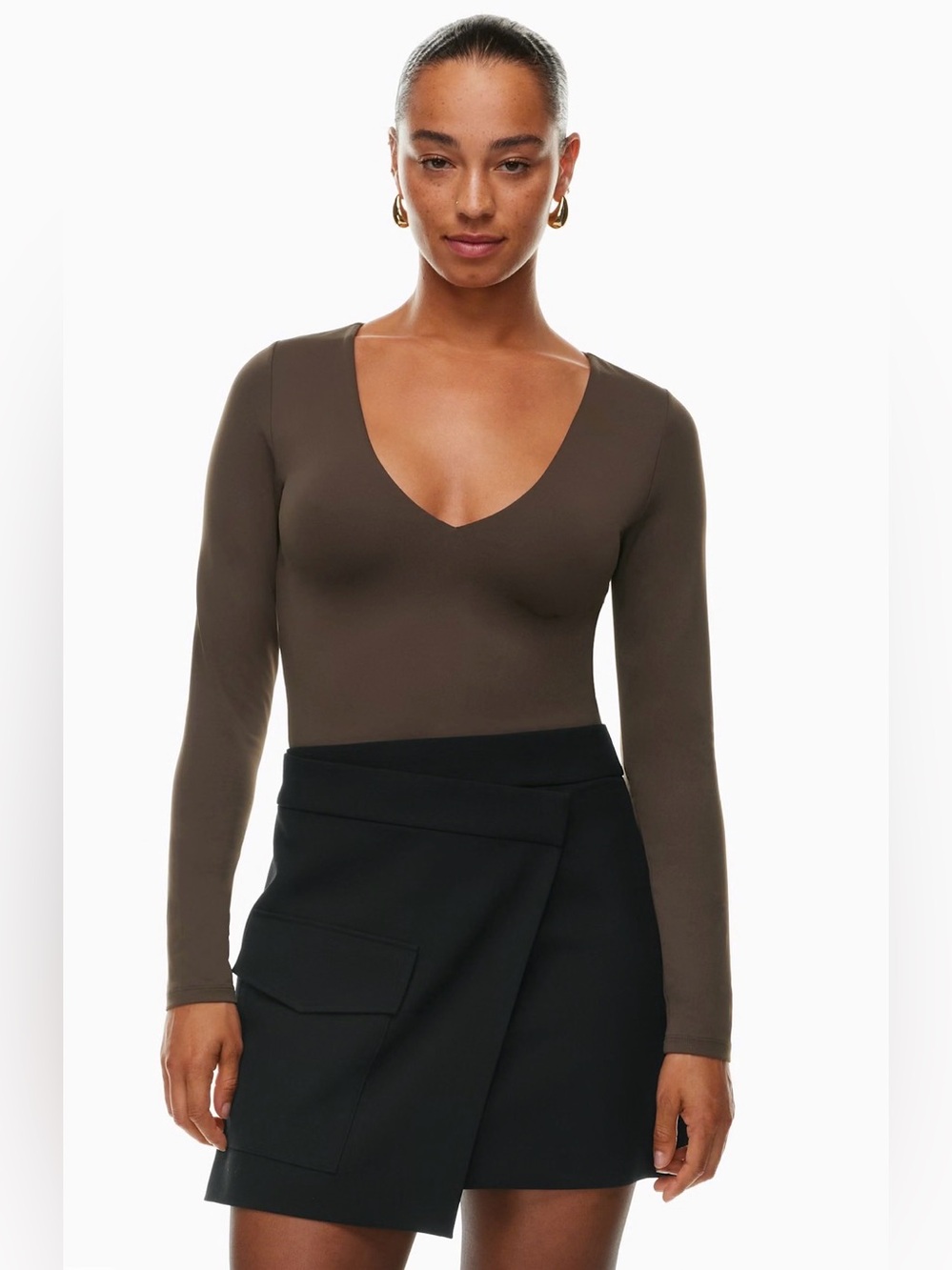 Aritzia Babaton Contour V-Neck Longsleeve | Brown Size M
